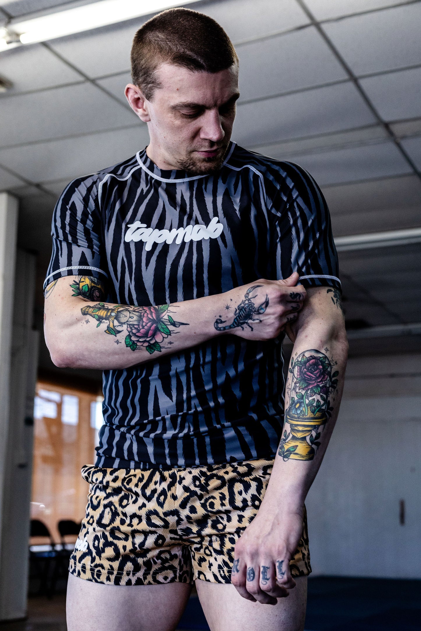 "WILD STRIPES" RASHGUARD